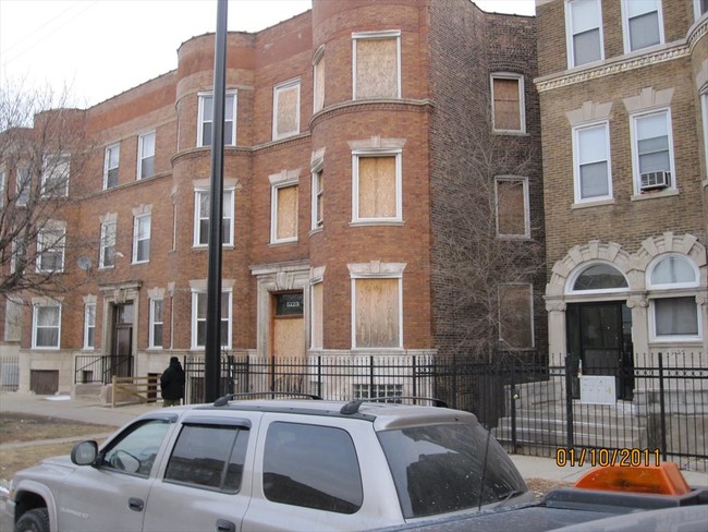 Building Photo - 5123 S Indiana Ave