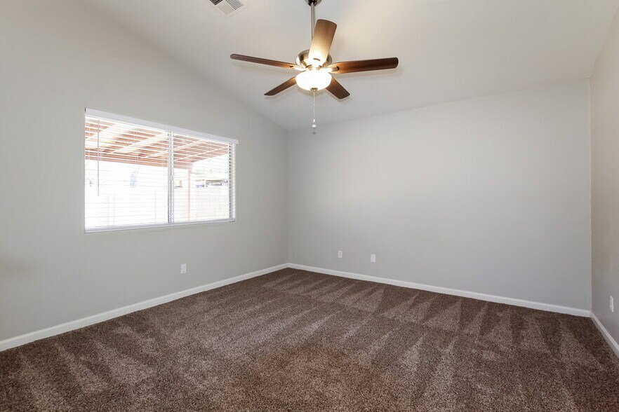 Building Photo - 21635 N 29th Dr