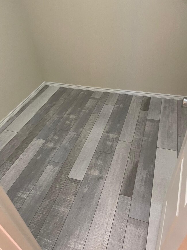 Building Photo - 6325 Cedar Falls Dr