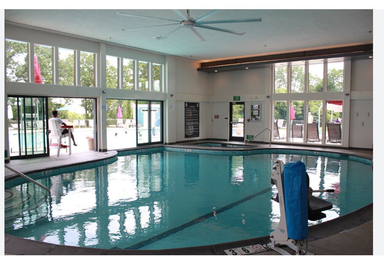 Building Photo - 21139 Valley Forge Cir
