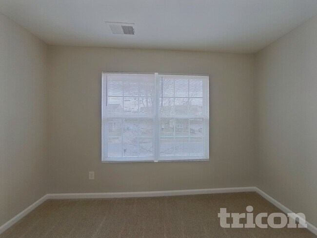 Building Photo - 510 Rook Rd