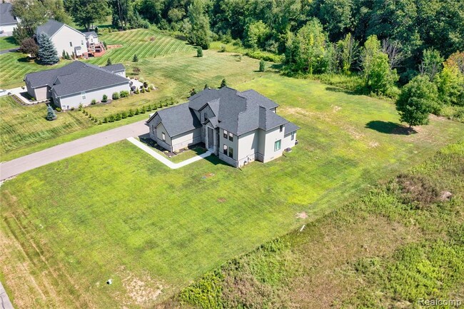 Building Photo - 5344 Birch Dr