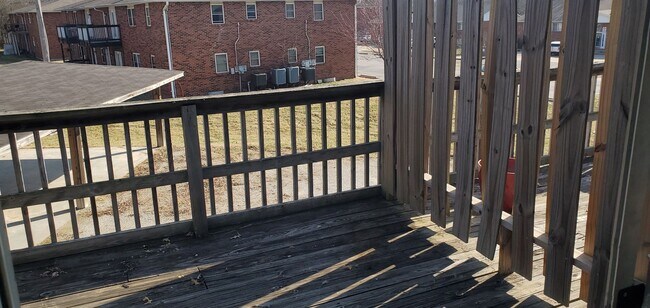 Building Photo - 306 W Southampton Dr