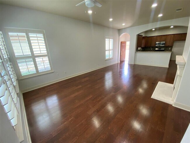 Building Photo - 2210 Onion Creek Pkwy