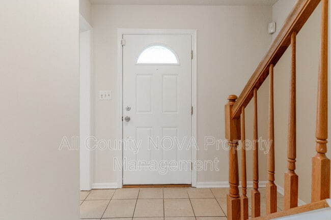 Building Photo - 7826 Fordson Rd