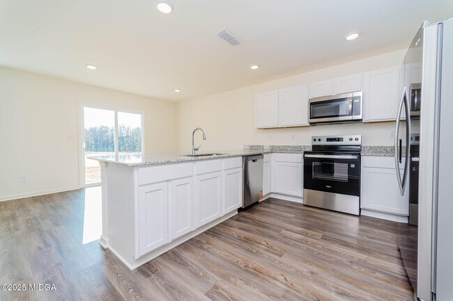 Building Photo - 307 Gazebo Dr