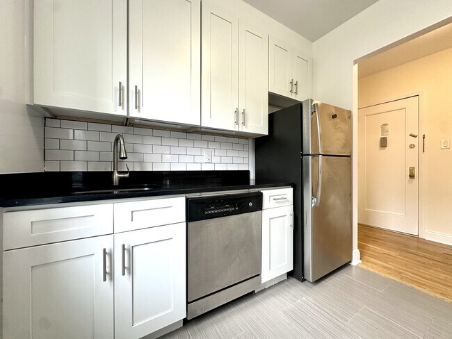 Floorplan - 105 Pinehurst Avenue