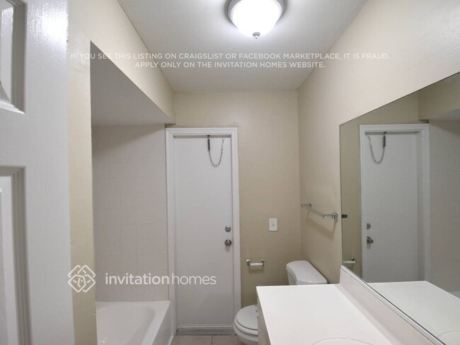 Building Photo - 11385 NW 41st St