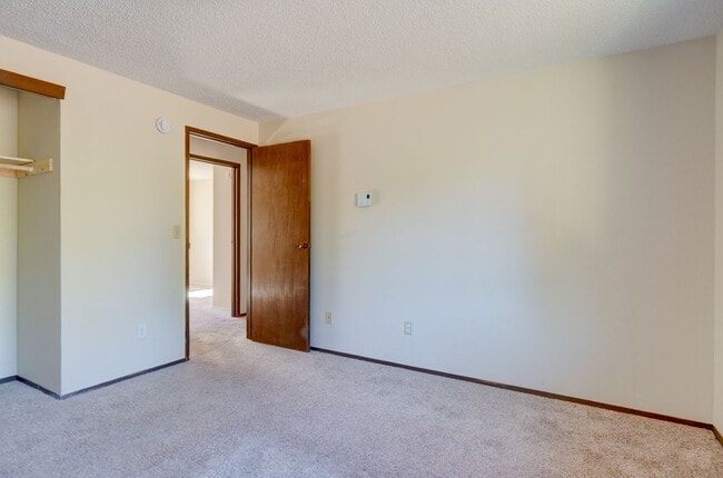 Building Photo - 634 N El Mirador St