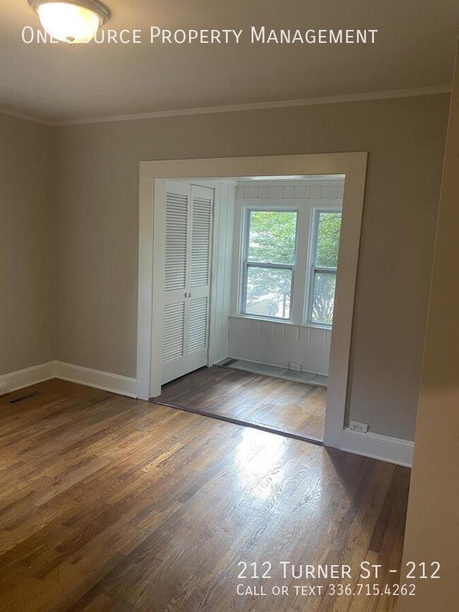 Building Photo - 212 Turner St