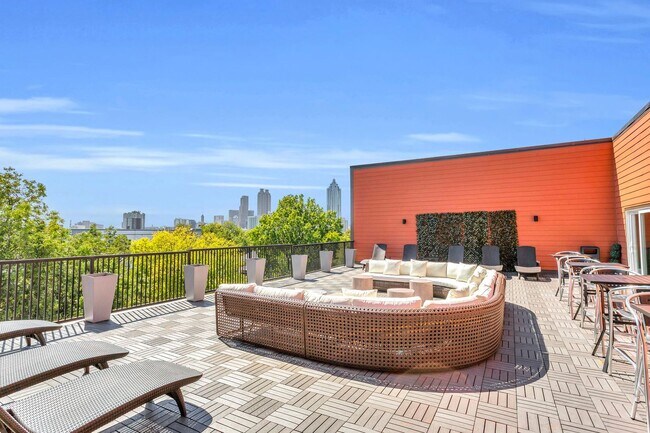 Building Photo - STUNNING MIDTOWN 2BED 2BATH