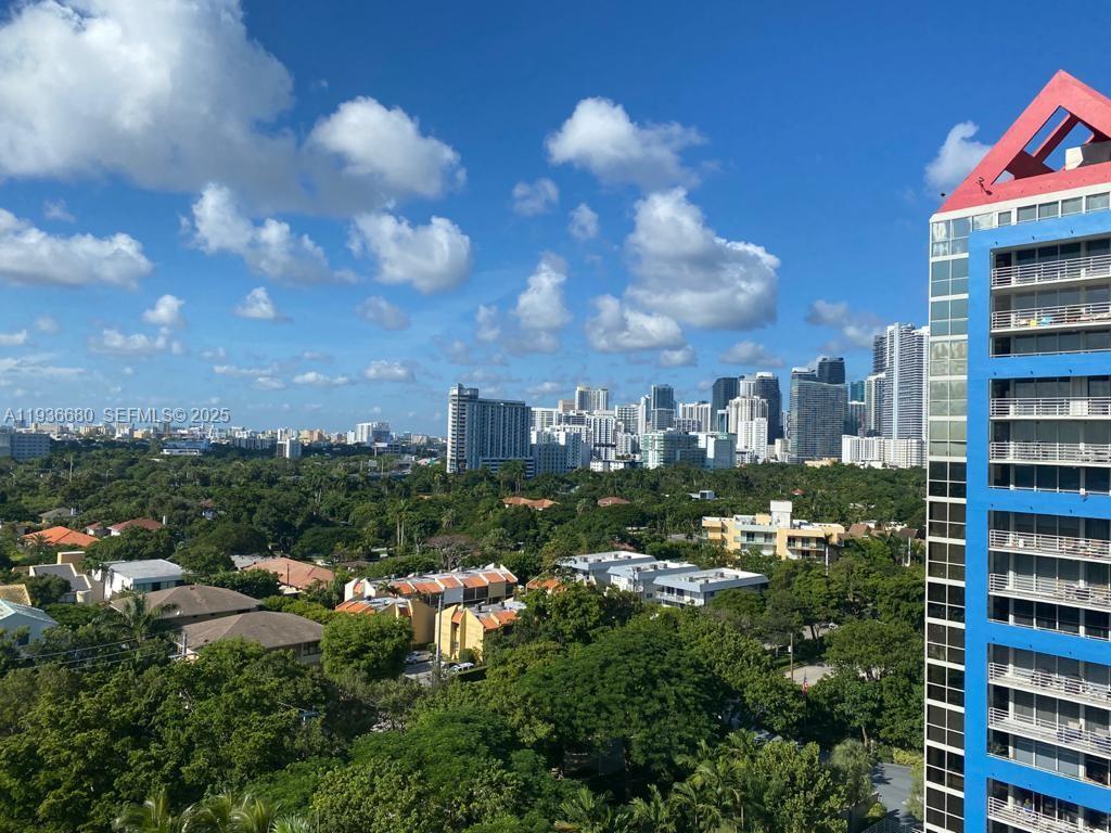 Building Photo - 2101 Brickell Ave