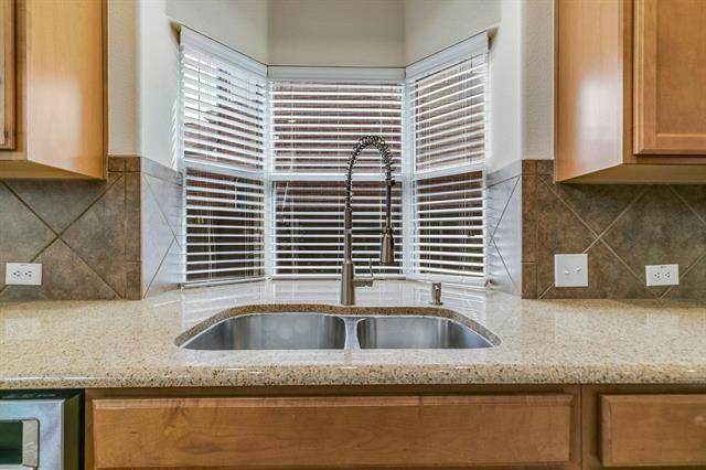 Building Photo - 11570 Beeville Dr