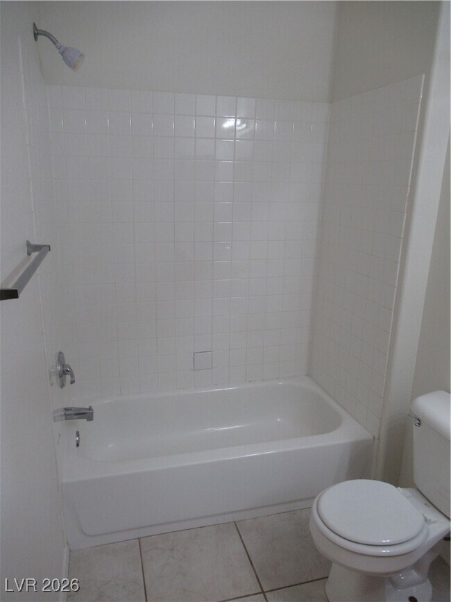 Building Photo - 1050 E Cactus Ave