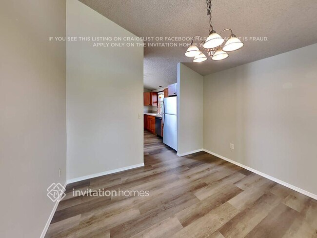 Building Photo - 9919 Zircon Dr SW
