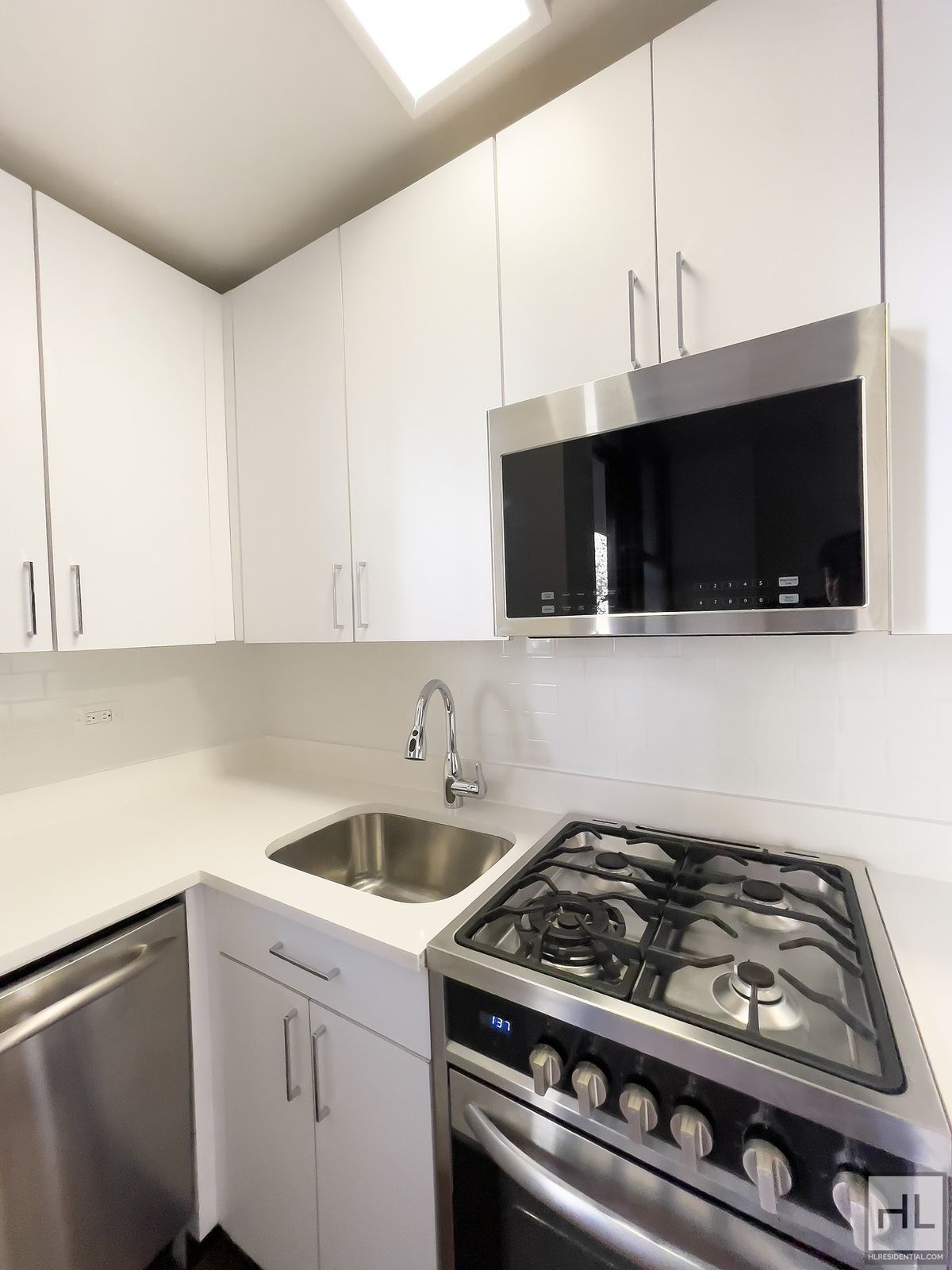 Building Photo - EAST 35 STREET