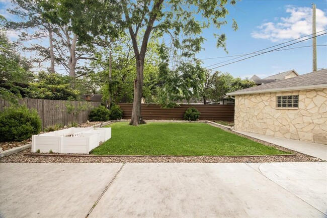 Building Photo - 14103 Kimberley Ln