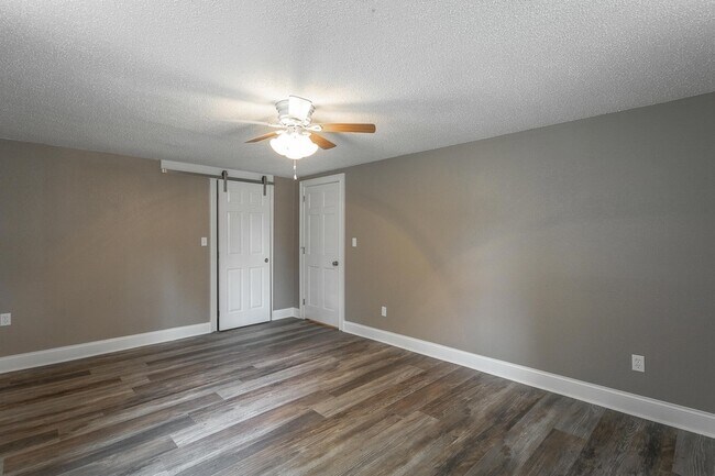 Building Photo - 2134 Morris Hill Rd