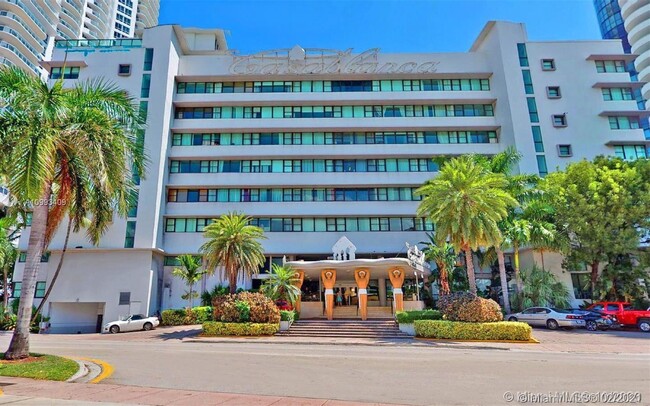 Building Photo - 6345 Collins Ave