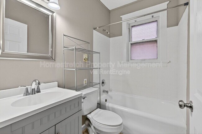 Building Photo - 6716 Crest Ave