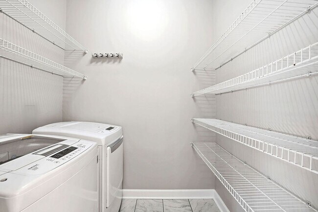 Building Photo - AVAILABLE NOW – INCENTIVES FOR THIS ONE!  $250 ADMIN FEE WAIVED- North Raleigh Location