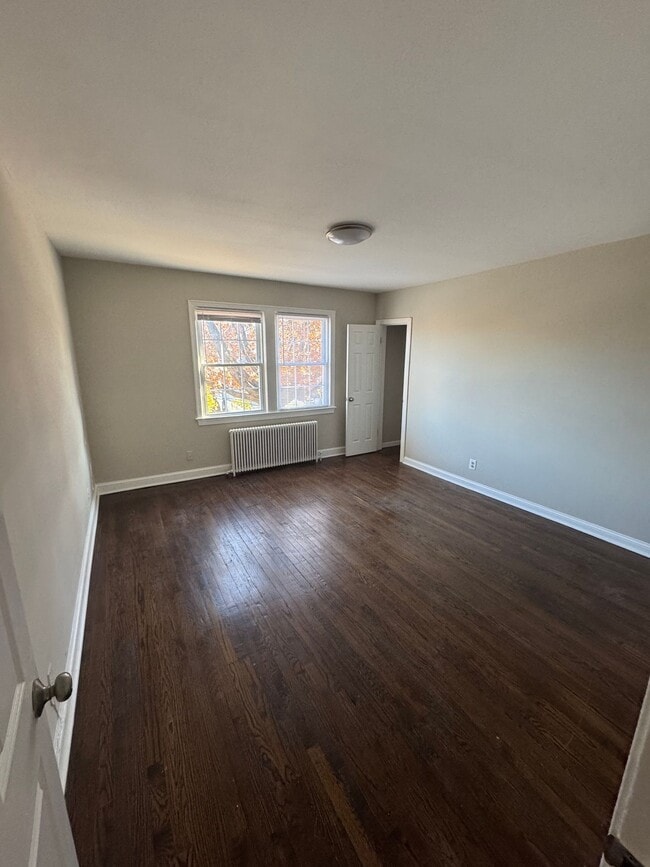 Building Photo - Move in Special! 2 Bed 1 Bath SE, DC