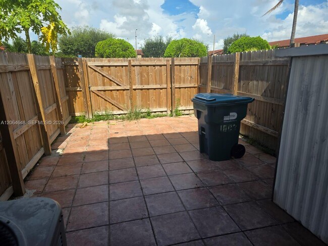 Building Photo - 1823 SW 107th Ave