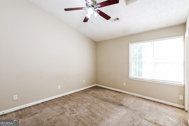 Building Photo - 1687 Hunting Creek Dr SE