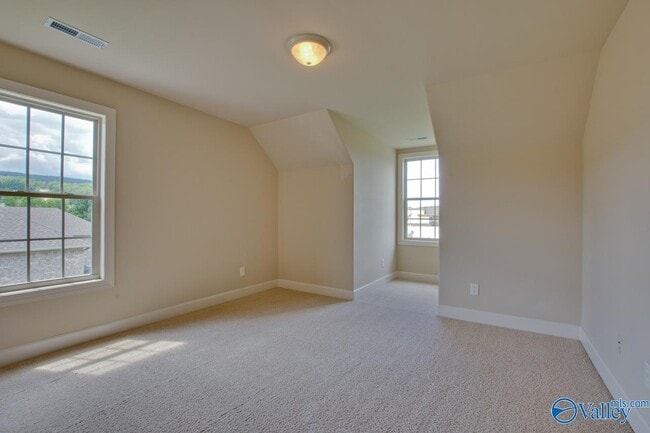 Building Photo - 4905 Saddle Ridge Dr SE