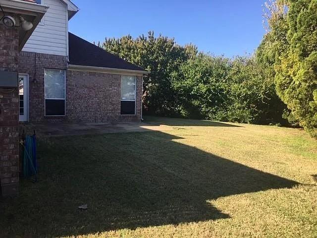 Building Photo - 4101 Pinewood Dr