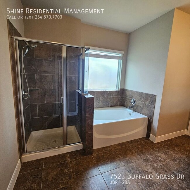 Building Photo - 7523 Buffalo Grass Dr