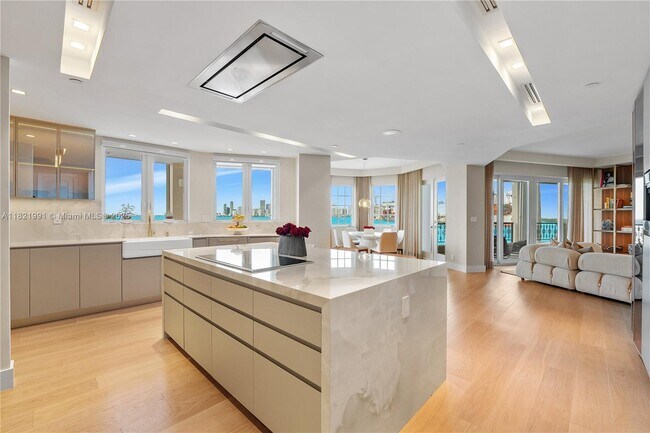 Building Photo - 5242 Fisher Island Dr