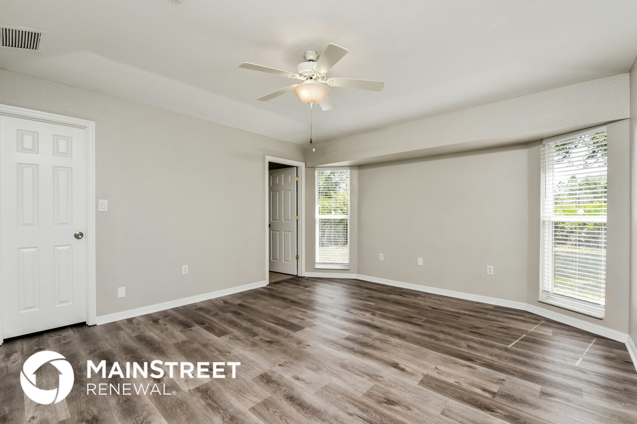 Building Photo - 2810 Beloit Terrace