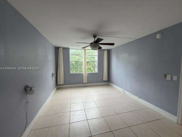 Building Photo - 9420 Poinciana Pl