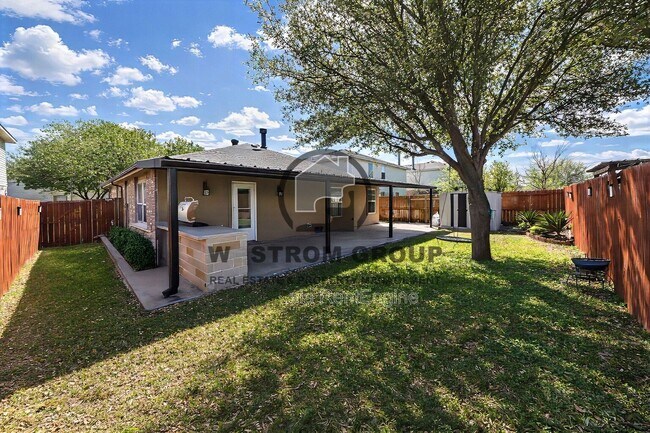 Building Photo - 8732 Polo Dr