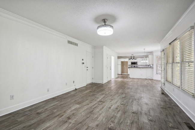 Building Photo - 1351 Hearthstone Way NW