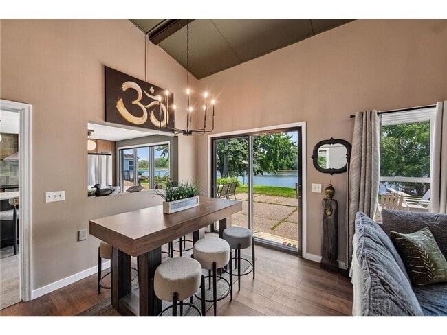 Building Photo - 5636 Twin Lake Terrace N
