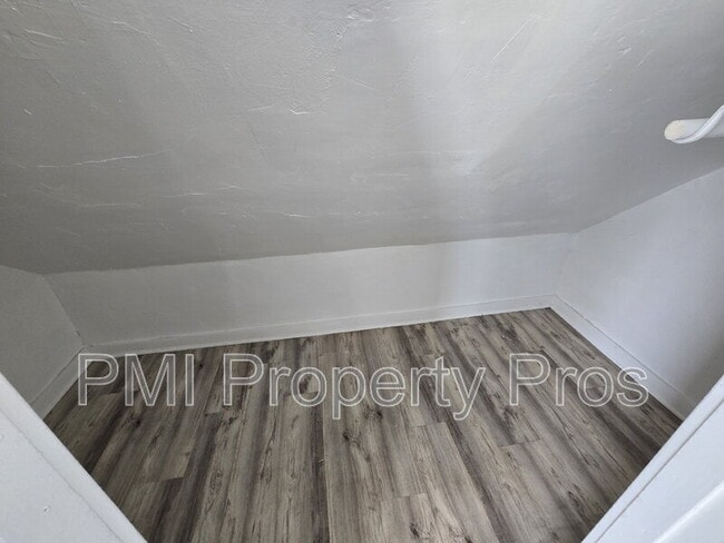 Building Photo - 2509 N Buffum St