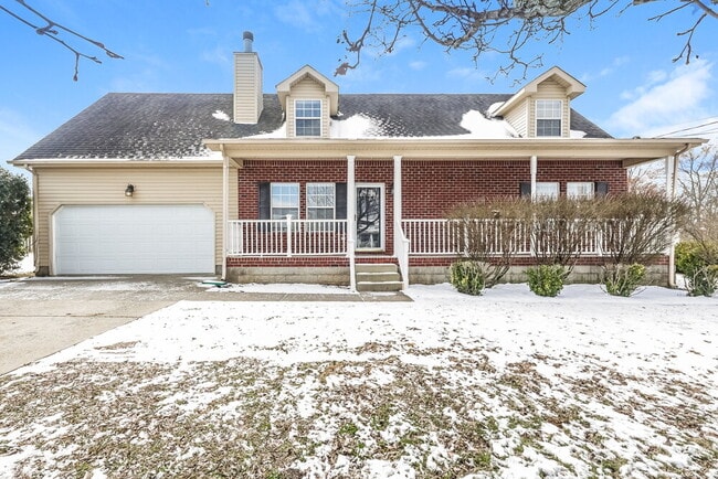 Building Photo - 906 Tal Ln