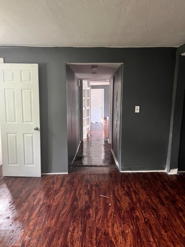 Building Photo - 11 Dupont St