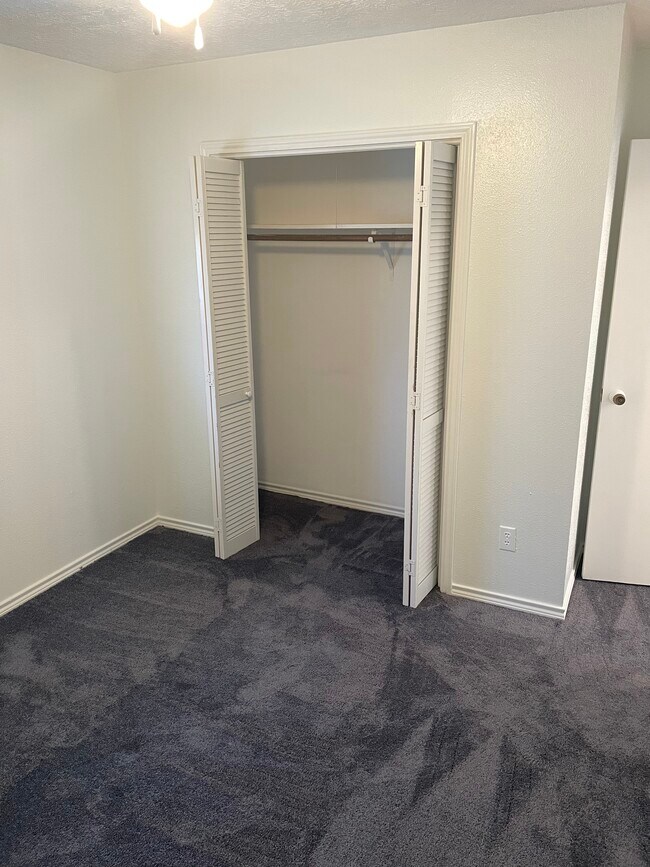 Building Photo - 4029 Heatherbrook Ct