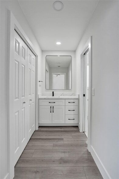 Building Photo - 5361 SW 7th St