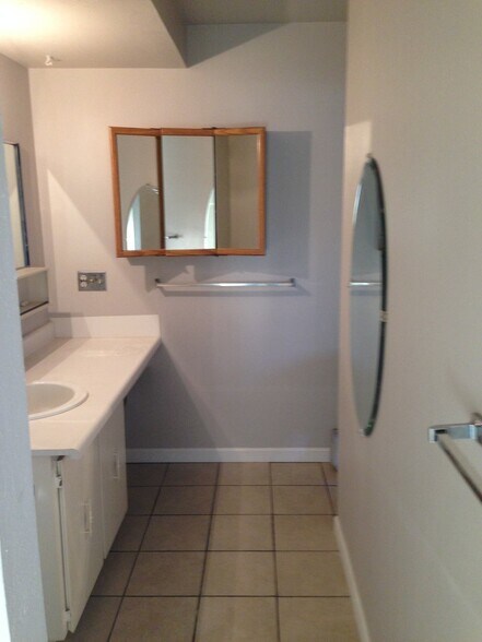 Building Photo - 16259 W 10th Ave