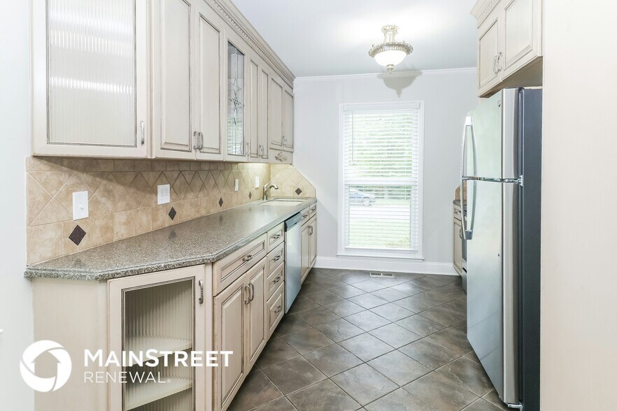 Building Photo - 508 Jasin Dr
