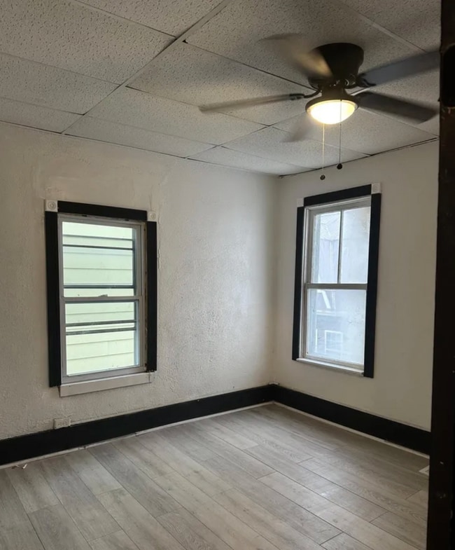 Building Photo - 705 2nd Ave