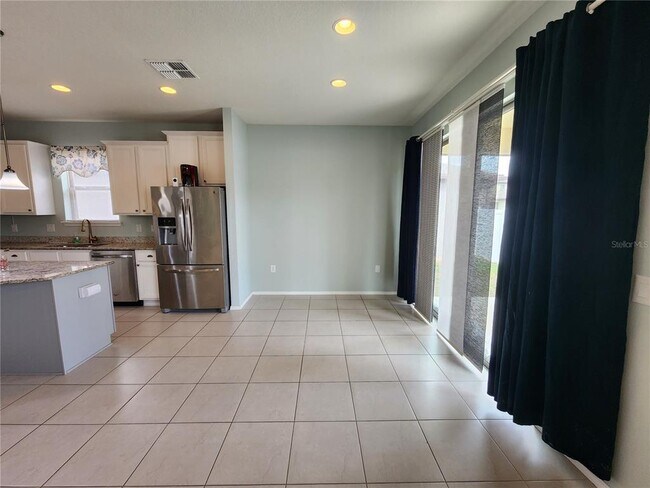 Building Photo - 15734 Stone House Dr