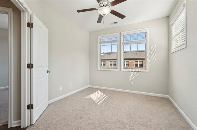 Building Photo - 747 Topsail Ln