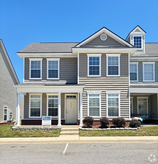 Building Photo - **MANAGERS SPECIAL 250 OFF FIRST MONTH REN...