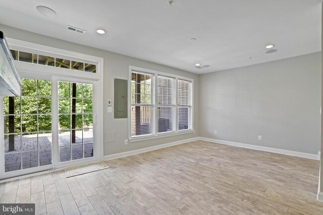 Building Photo - 42997 Mill Race Terrace