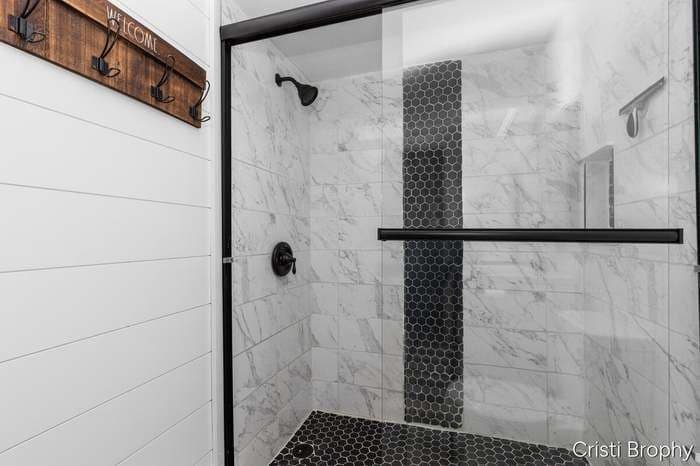 Building Photo - 952 Woodside Dr